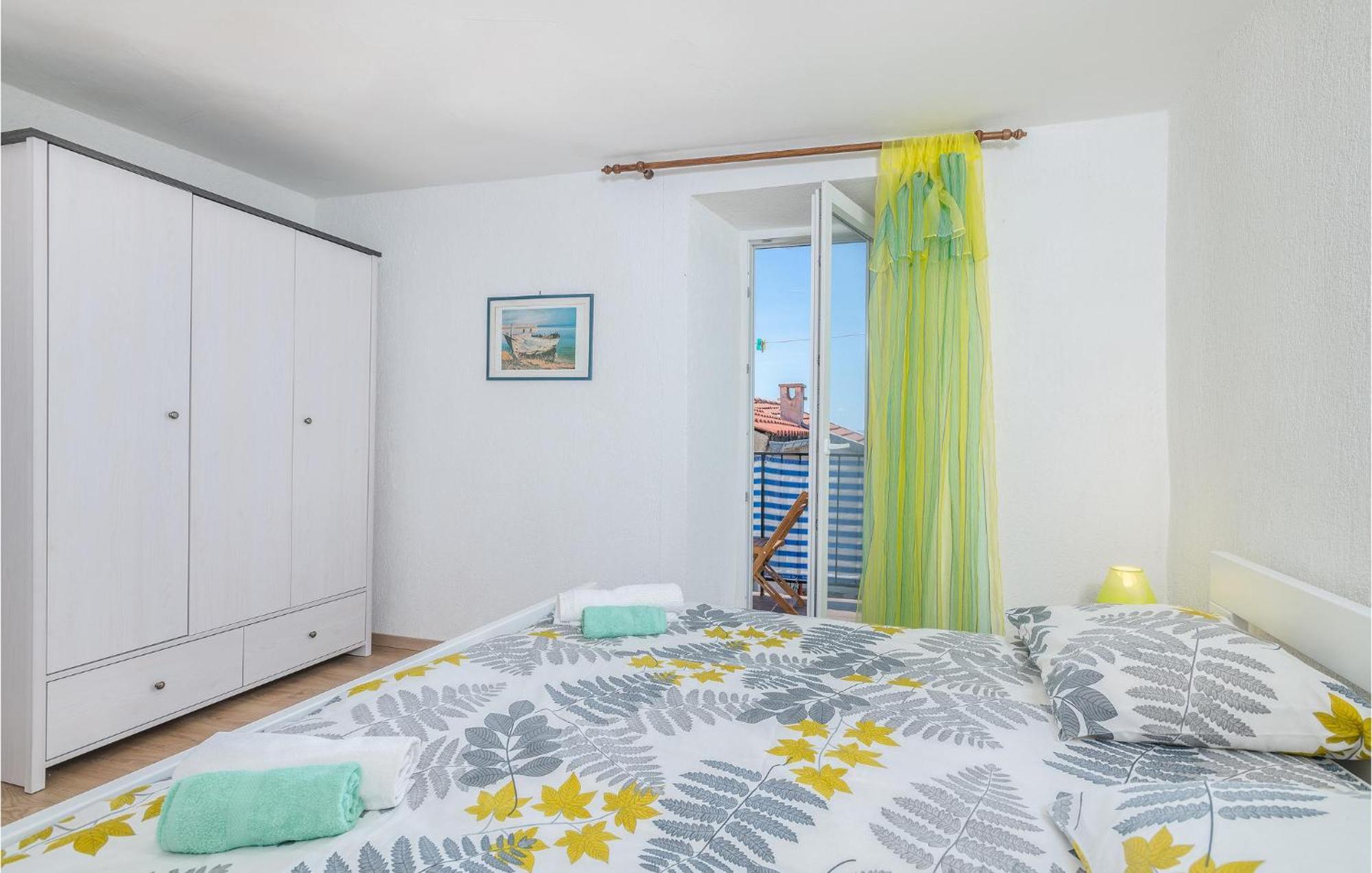 Stunning Home In Punat With Kitchen Stara Baška エクステリア 写真
