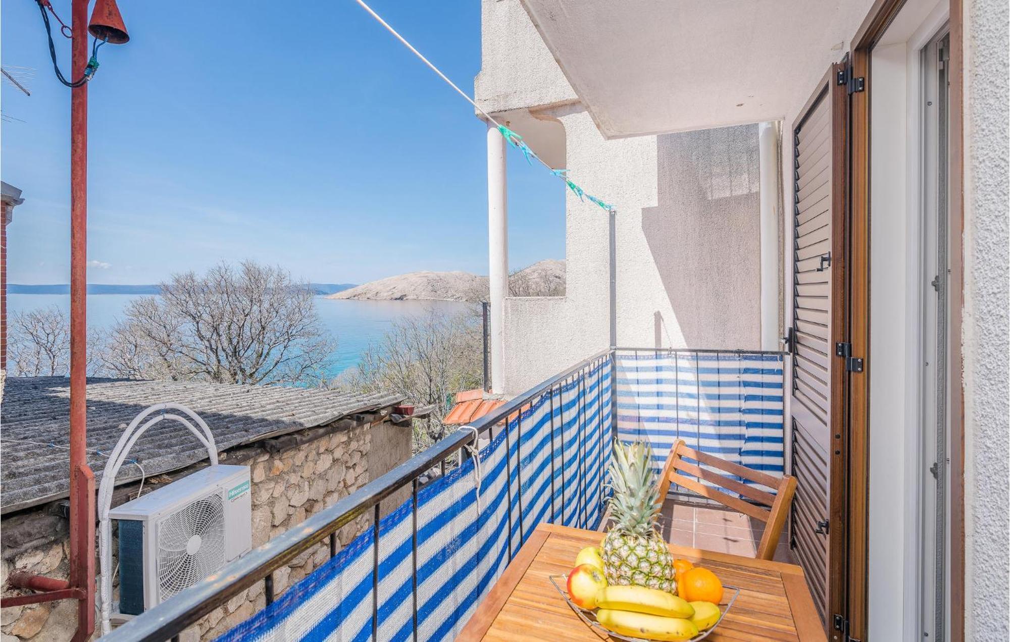 Stunning Home In Punat With Kitchen Stara Baška エクステリア 写真