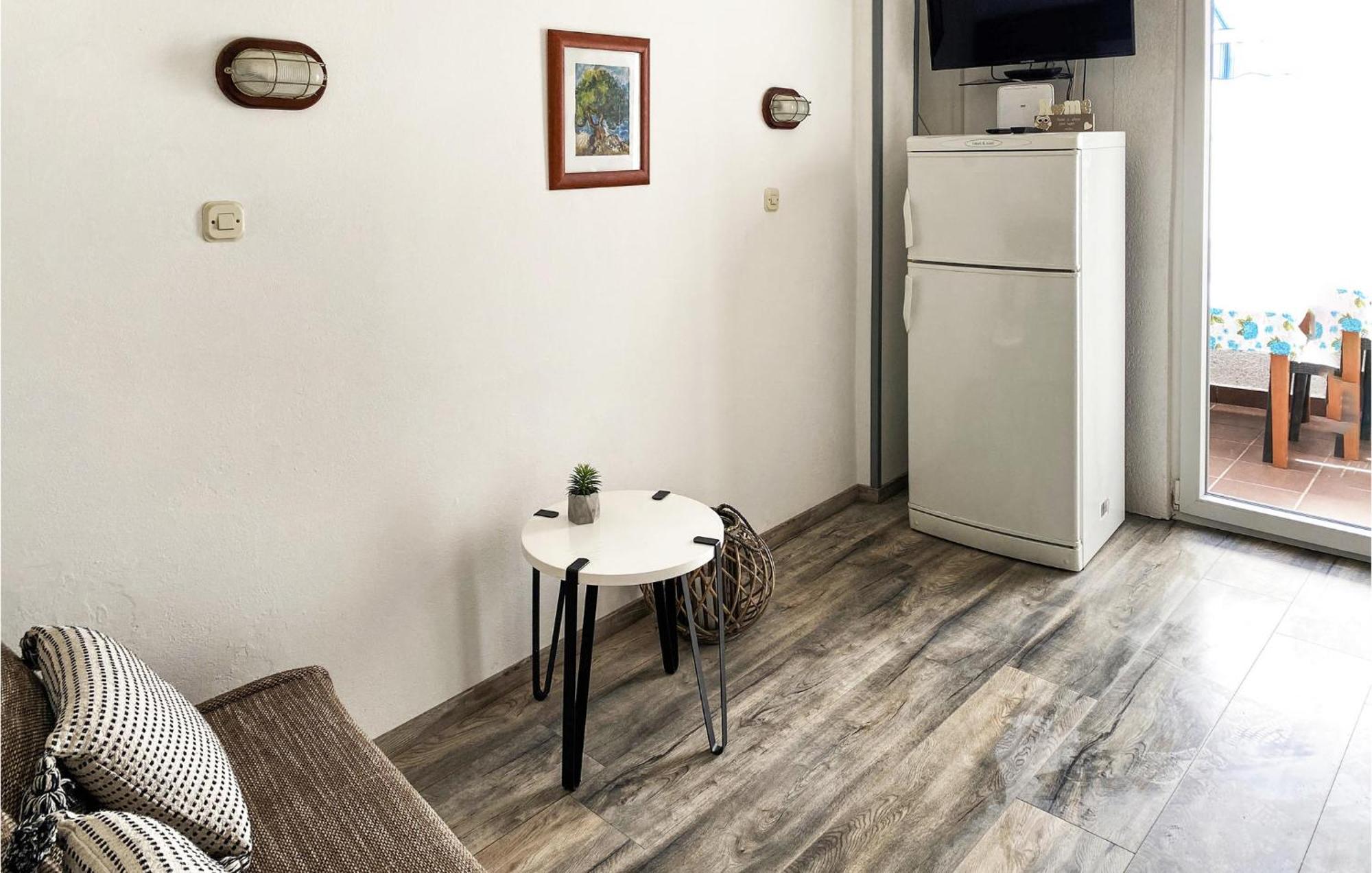 Stunning Home In Punat With Kitchen Stara Baška エクステリア 写真